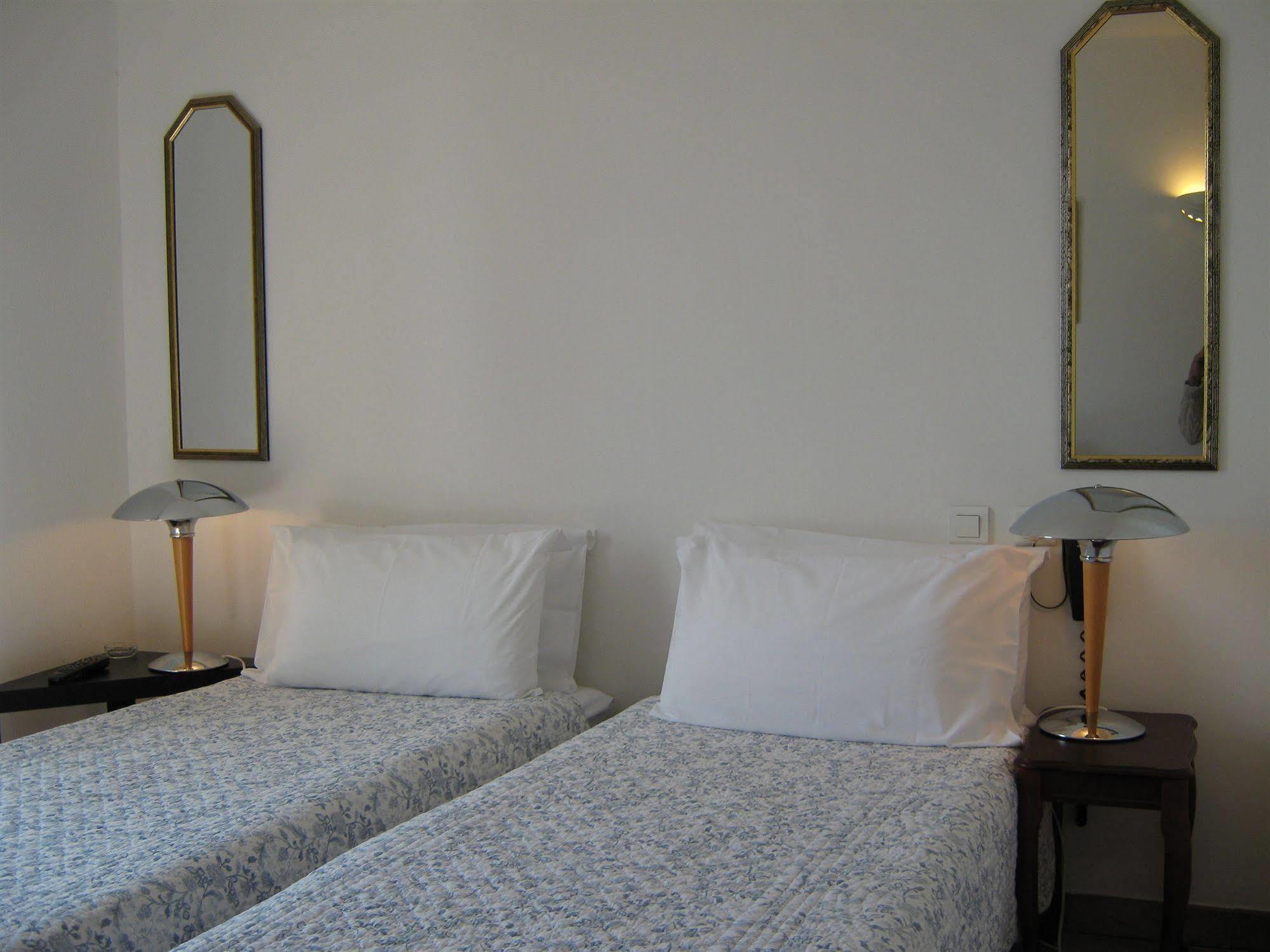 La Fontaine Hotel Видобан Екстериор снимка